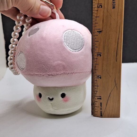 Pink Cap mushroom plush keychain pearl handle gift accessory decor - Picture 6 of 7